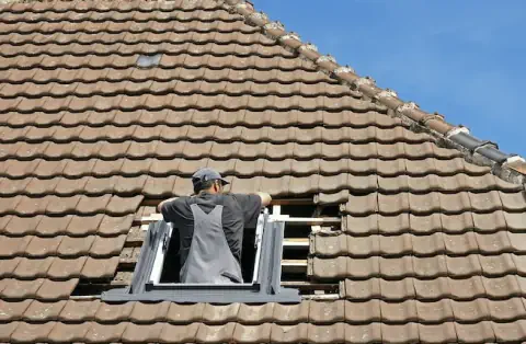 Pose de velux - Saint-André-en-Morvan